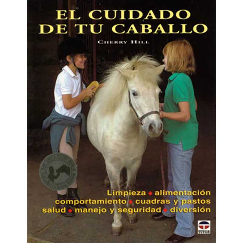 Capa de livro com dois rapazes cuidando de um cavalo branco em estábulo