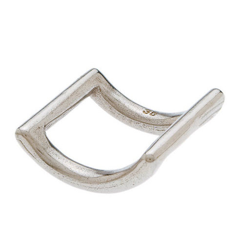 Fecho de metal prateado retangular com barra transversal