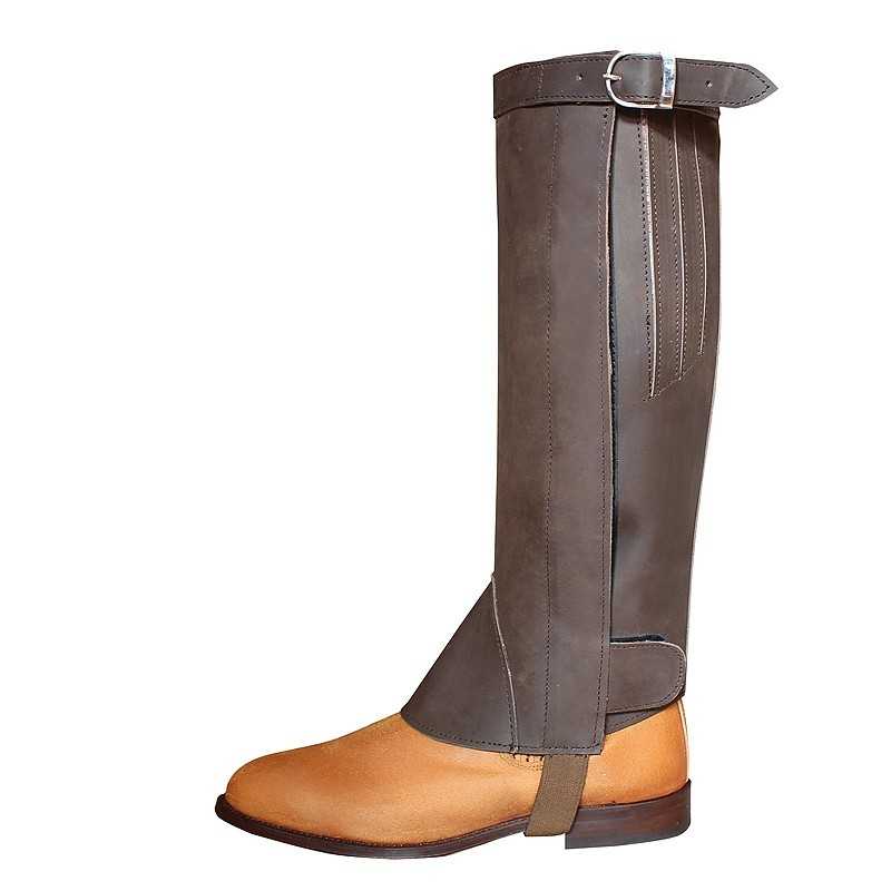 Bota alta castanha clara e castanha escura com fivela prateada