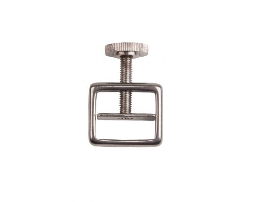 Prendedor em metal prateado com parafuso para ajuste