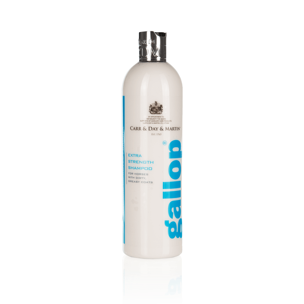Frasco de shampoo para cavalos branco com texto azul e preto