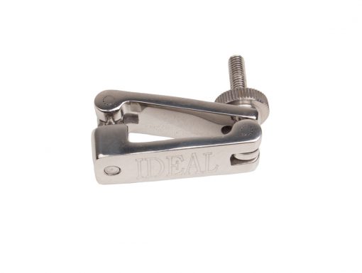 Acessório metálico prateado com parafuso e gravação IDEAL