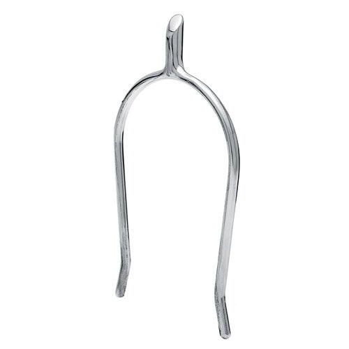 Espora metálica cromada em fundo branco