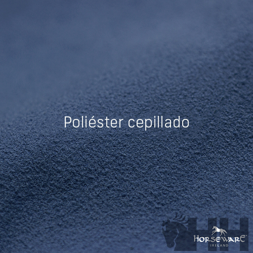 Tecido azul escuro de poliéster escovado com texto e logotipo.