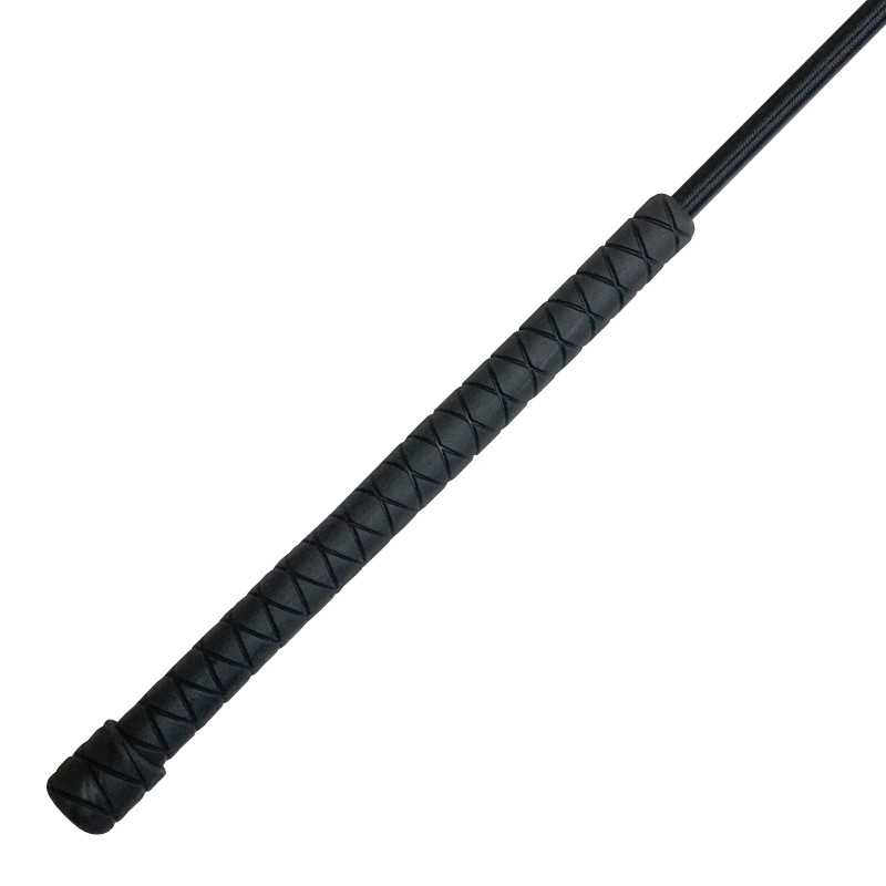 Punho preto com padrão entrelaçado