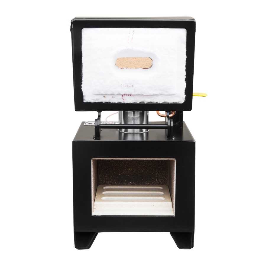 Forno de laboratório metálico preto com isolamento branco e porta aberta