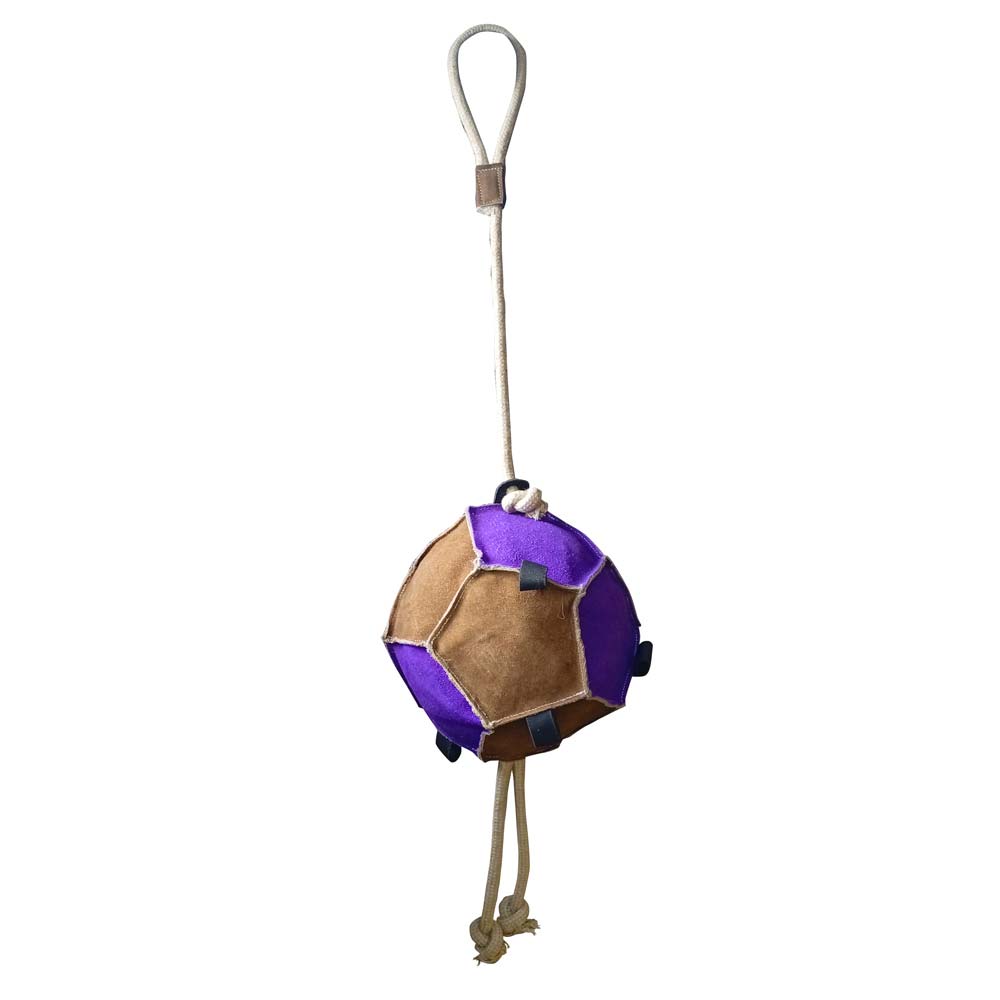 Brinquedo para cães em forma de bola castanha e roxa com corda branca