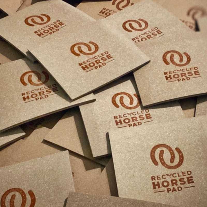 Blocos de notas reciclados com logótipo e texto