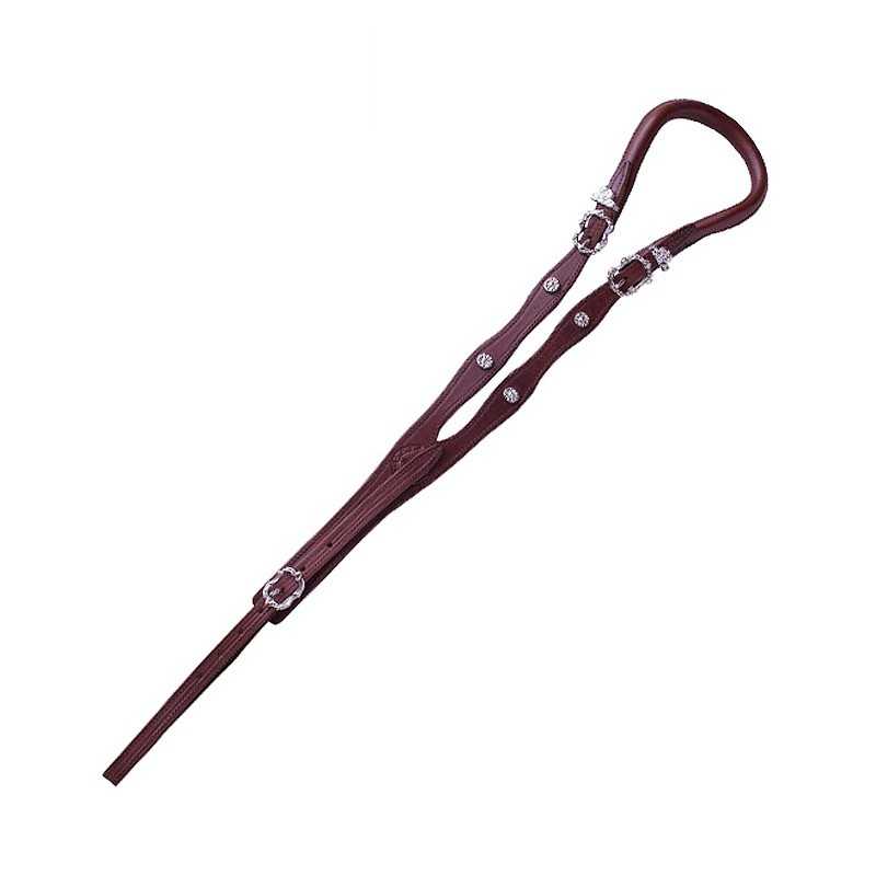 Cabeçada para cavalo em couro castanho com fivelas metálicas prateadas