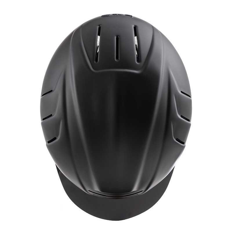 Capacete preto fosco com ventilação