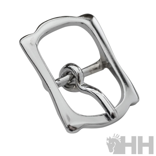 Fivela metálica prateada com design ondulado