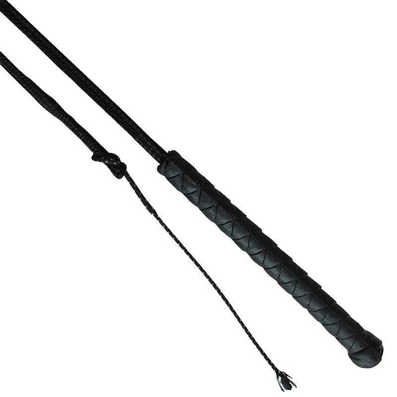 Chicote de couro preto com cabo trançado
