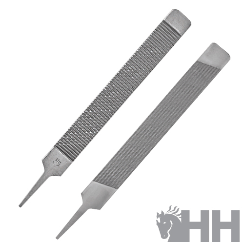 Duas limas metálicas para crina de cavalo com alças achatadas e diferentes texturas