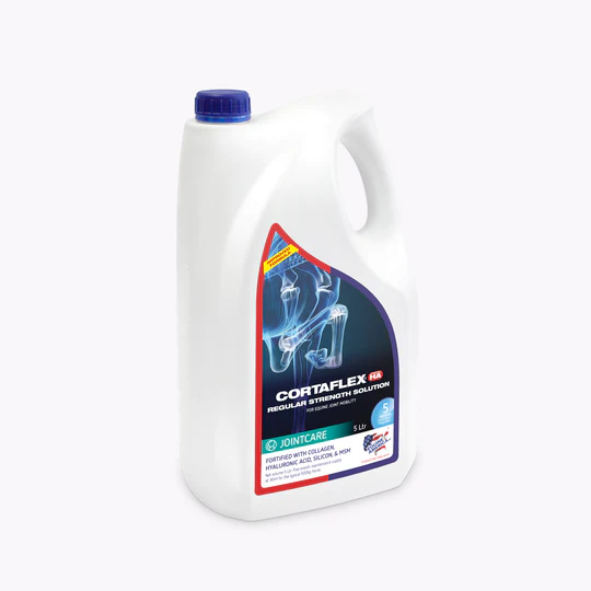 Recipiente branco de 5 litros com rótulo azul e vermelho e tampa azul