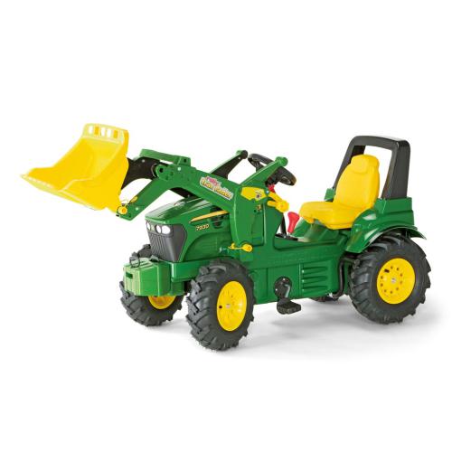 Trator de brinquedo verde com cesto carregador amarelo