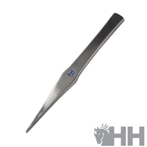 Pinça metálica prata com letra azul B