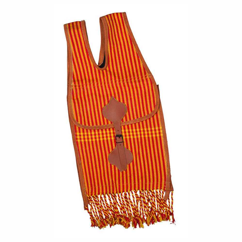 Mochila ou saco listrado vermelho e amarelo com franjas e fecho castanho