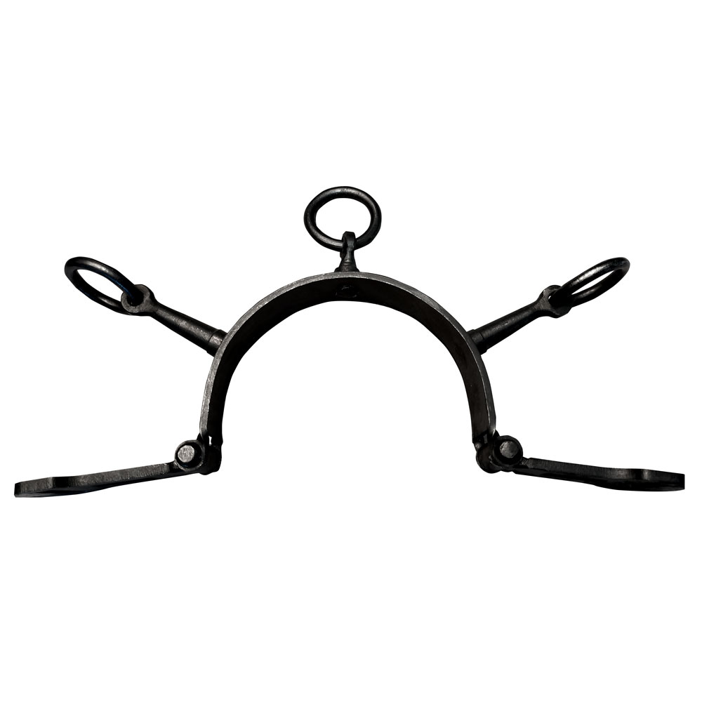 Grampo metálico preto com três argolas circulares e formato semicircular