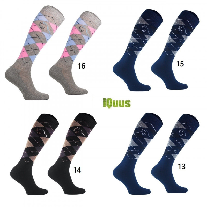 Quatro pares de meias iQuus com padrão em losangos em cores variadas e números 13, 14, 15, 16