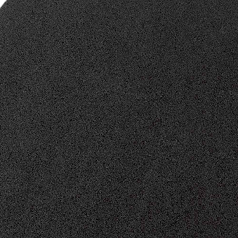 Detalhe de carpet preto quadrado com textura granulada