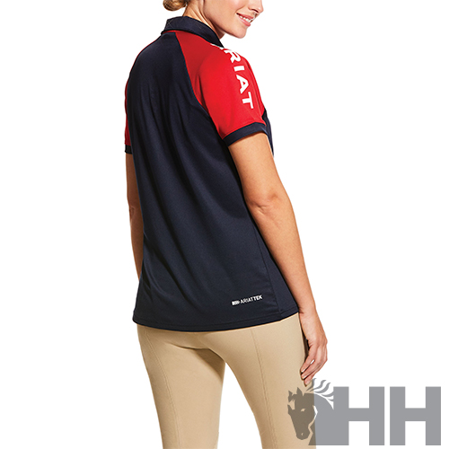 Polo desportivo feminino azul escuro e vermelho vista traseira
