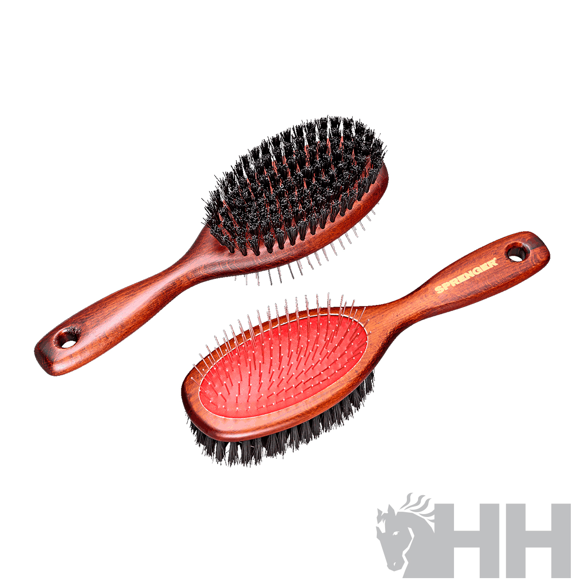 Duas escovas de cabelo com cabos em madeira castanha e cerdas pretas, uma com cerdas metálicas, uma com texto SPRINGBOK