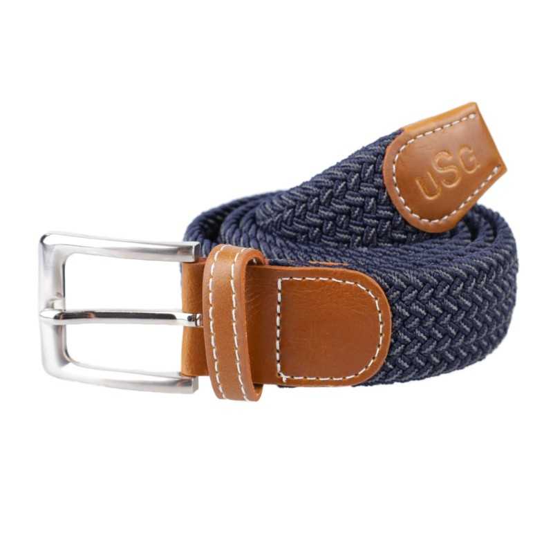 Cinto trançado azul escuro com fivela metálica prateada e detalhes em couro castanho.