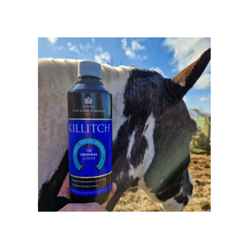 Frasco de loção KILLITCH frente à cabeça de cavalo preto e branco