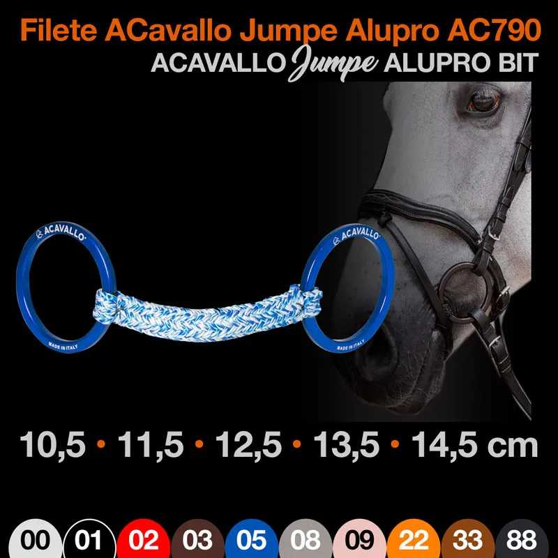 Peamental para cavalo com anéis azuis e corda trançada azul e branca ao lado de cavalo cinzento
