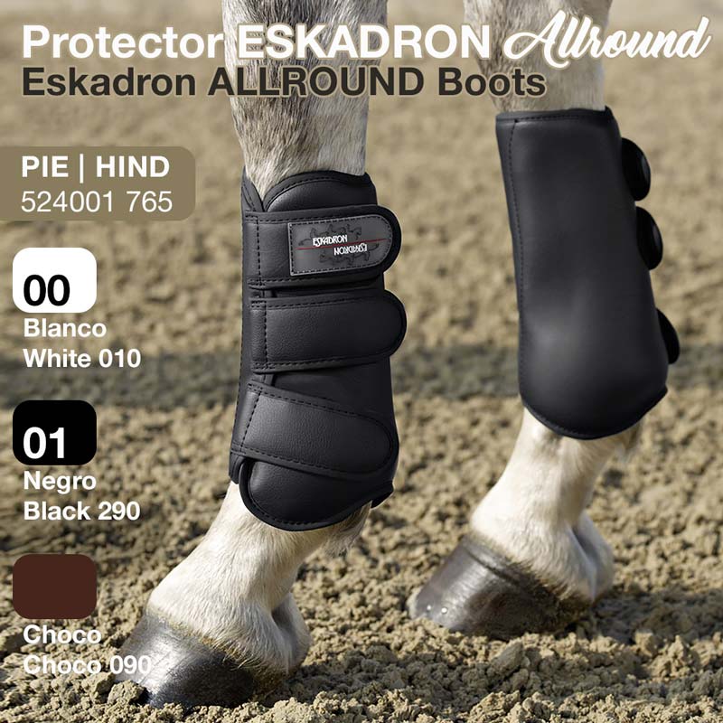 Protector preto Eskadron Allround Boots em pernas de cavalo sobre areia