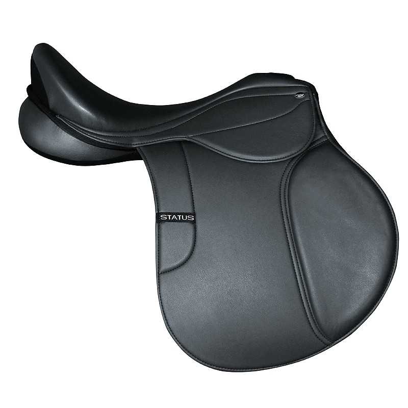 Sela de equitação preta em couro com etiqueta STATUS