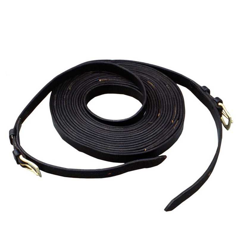 Correia longa em couro preto com fivela dourada e orifícios para ajuste