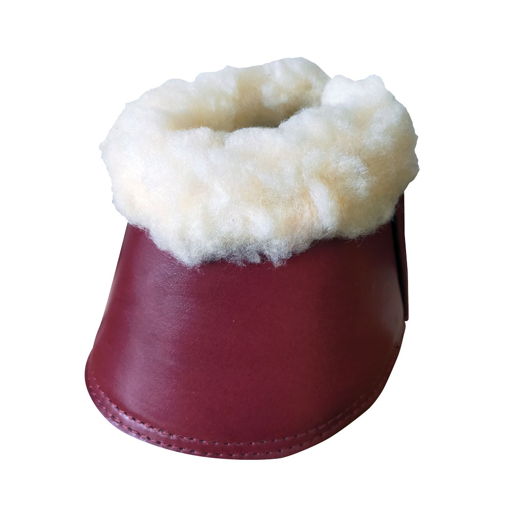 Protetor de casco castanho com interior em lã branca