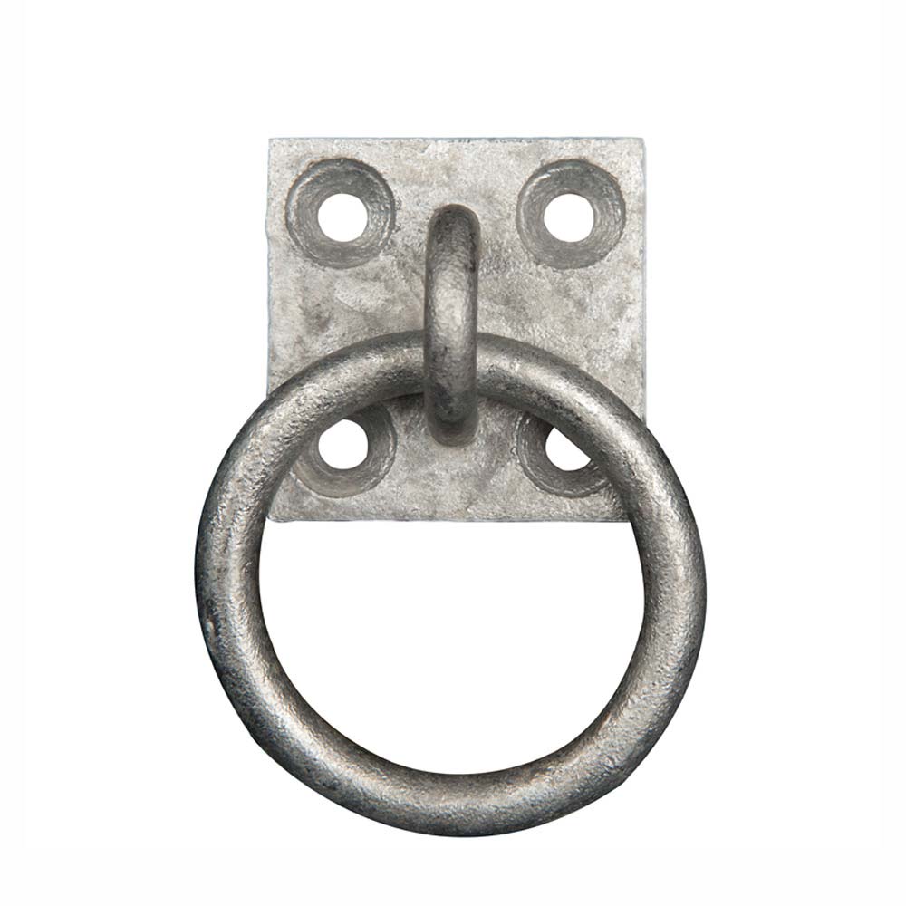 Argola metálica prateada com base quadrada e quatro furos.