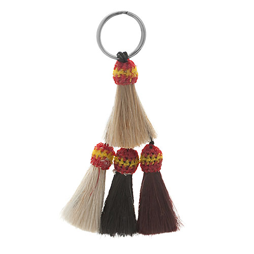 Chaveiro com tasséis em diferentes cores e argola metálica