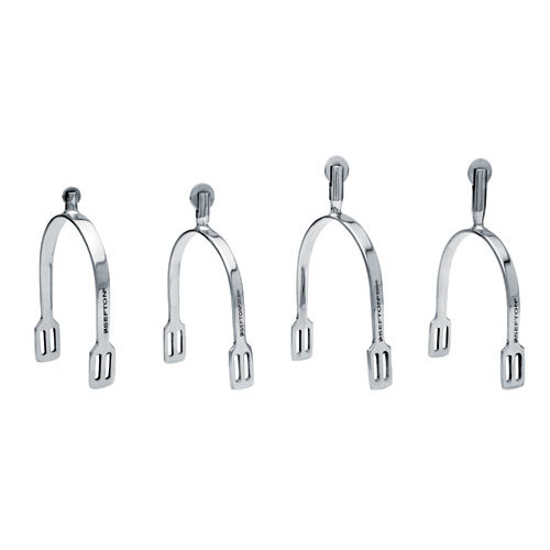 Conjunto de quatro esporas metálicas prateadas de diferentes tamanhos