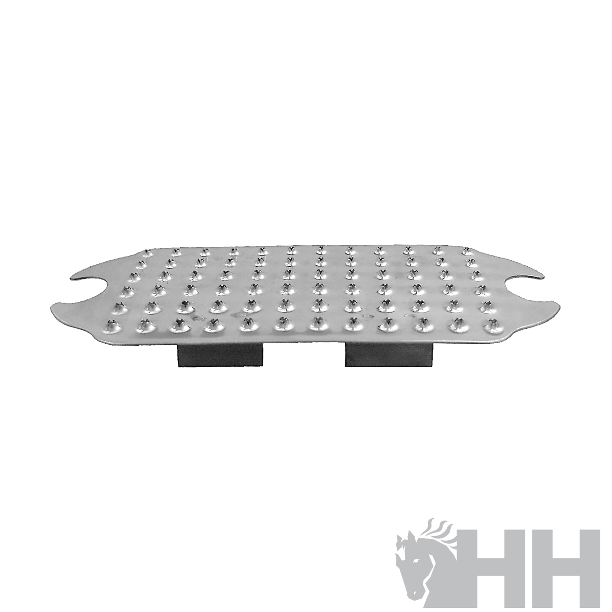 Prancha metálica prateada com rebites e bases pretas