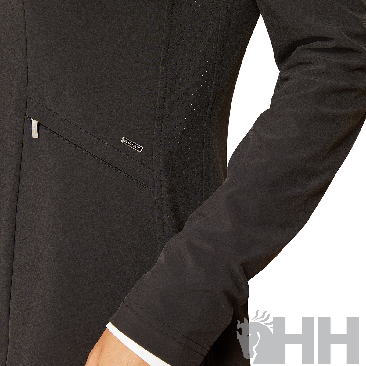 Casaco preto com logótipo HH e detalhes perfurados