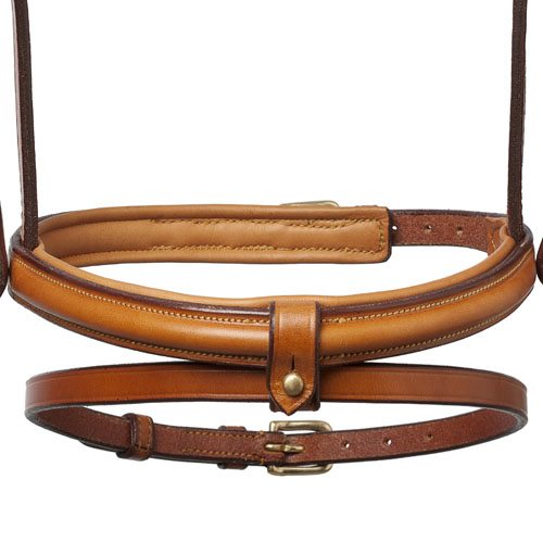 Cabeçada de equitação em couro castanho claro com fivelas douradas