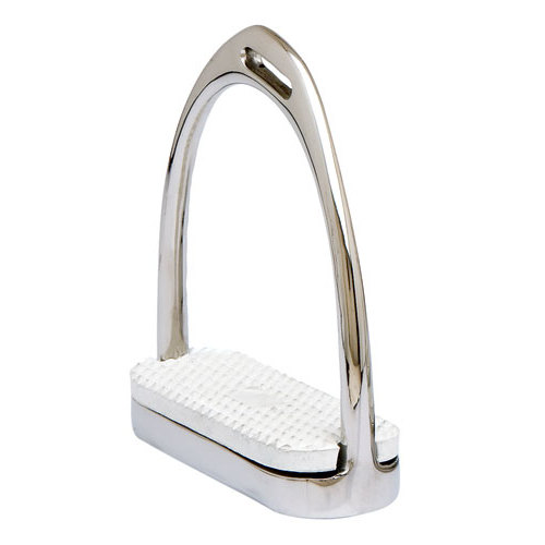 Estribo metálico cromado com apoio antiderrapante branco