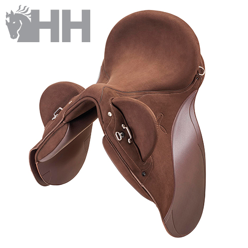 Sela de equitação castanho escuro com textura aveludada e couro liso