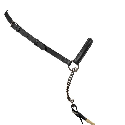 Trela preta para animais feita de couro e metal