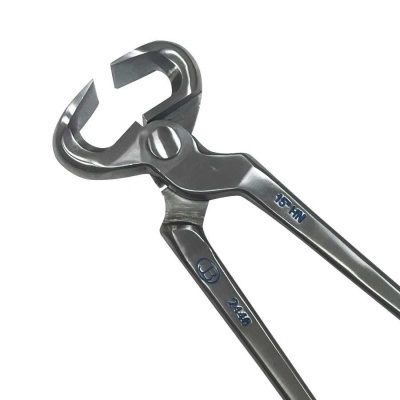 Alicate de metal prateado com cabo e cabeça em gancho