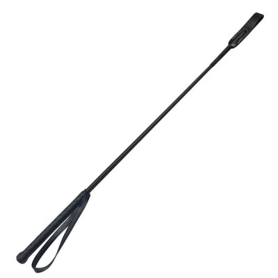 Chicote preto com empunhadura e alça