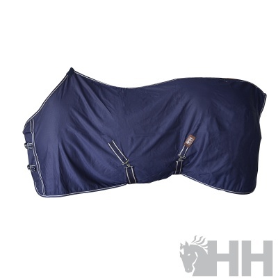Cobertura para cavalo azul escuro com fivelas e acabamento em couro
