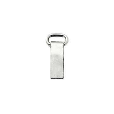 Anilha de metal prateada com anel oval