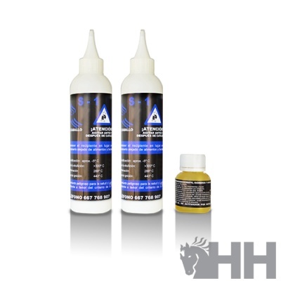 Três frascos com etiquetas de aviso e informações sobre o conteúdo