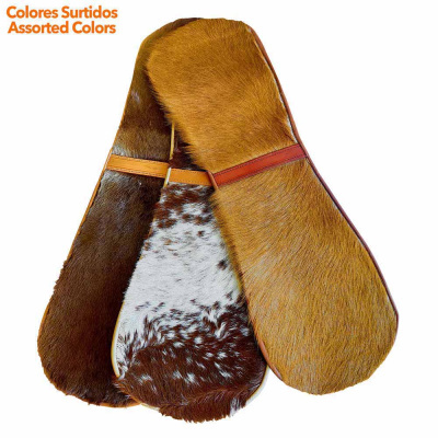 Capas para charutos em pele com cores variadas e texto em laranja