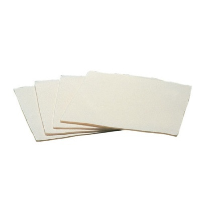 Conjunto de quatro esponjas de maquilhagem retangulares bege