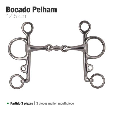 Foto do bocado Pelham de metal prateado com três argolas e boca dupla articulada